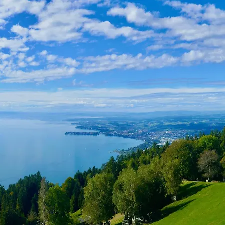 Seeblick - Exklusive In Erster Reihe Mit Balkon Und Seeblick *