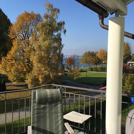Seeblick - Exklusive In Erster Reihe Mit Balkon Und Seeblick