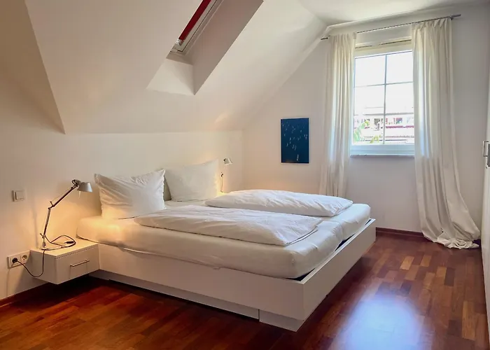 Seeblick - Exklusive In Erster Reihe Mit Balkon Und Seeblick