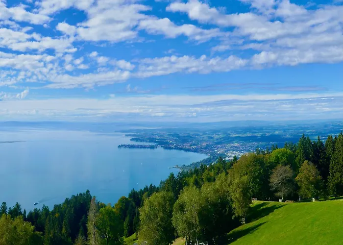 Seeblick - Exklusive In Erster Reihe Mit Balkon Und Seeblick *